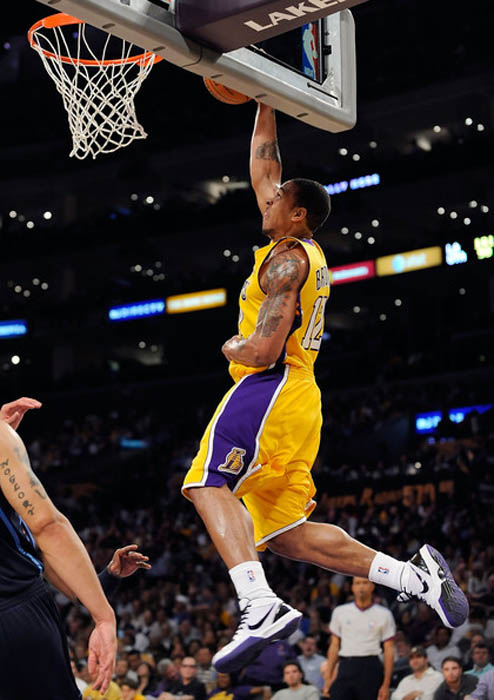 Let Shannon Brown Dunk